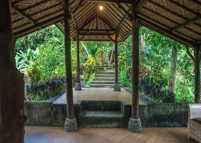 Bali Jungle فندق تيغالالانغْ
